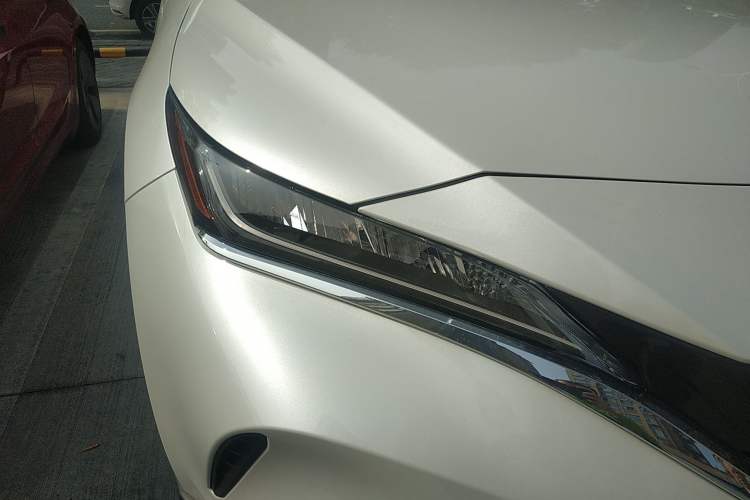 Used Toyota Harrier 2022 2.0L CVT Two-Wheel Drive Luxury Edition
