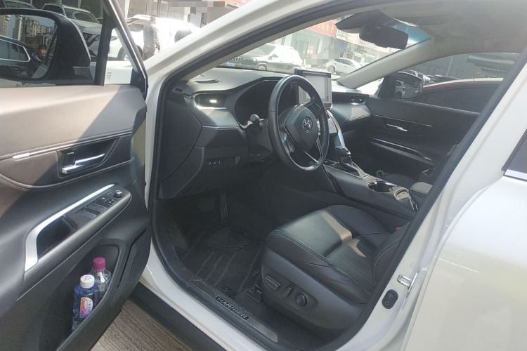 Used Toyota Harrier 2022 2.0L CVT Two-Wheel Drive Luxury Edition
