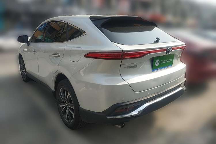 Used Toyota Harrier 2022 2.0L CVT Two-Wheel Drive Luxury Edition
