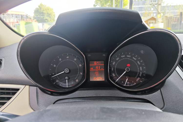 Used Chery Arrizo 7 2015 1.6L Manual ZhiShang Edition Instrument Cluster