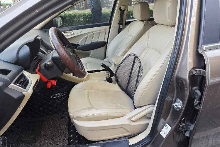 Used Chery Arrizo 7 2015 1.6L Manual ZhiShang Edition Left Front Seat