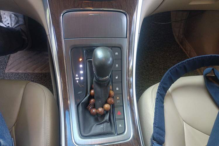 Used Roewe 950 2012 2.4L Luxury Executive Edition