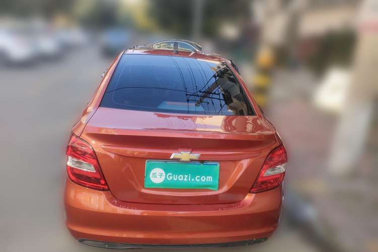 Used Chevrolet Aveo Sonic 2014 Sedan 1.4SL AT Stylish Sunroof Edition
