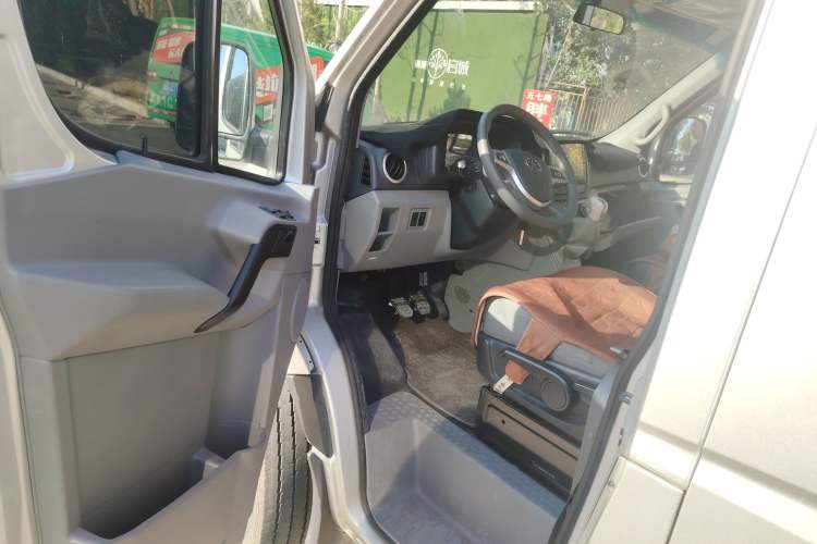 Used JAC Sunray 2021 2.0T 4-Series Star Express 8/9-Seater D20TCIF1