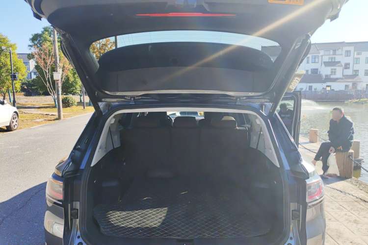 Used Volkswagen ID.6 X 2021 Pro Smart Long-Range Edition