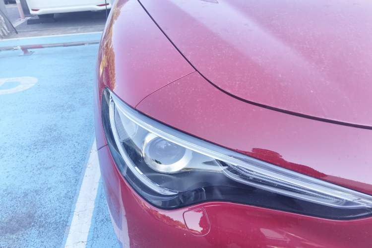 Used Alfa Romeo Stelvio 2017 2.0T 200HP Elite Edition Right Front Headlight