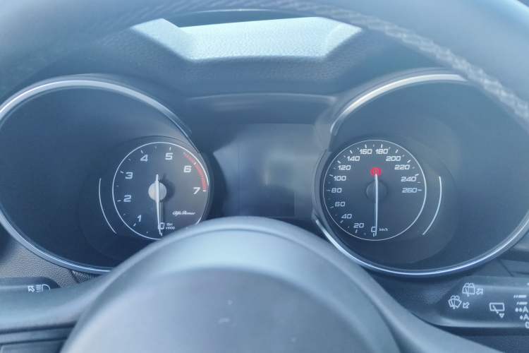 Used Alfa Romeo Stelvio 2017 2.0T 200HP Elite Edition Instrument Cluster