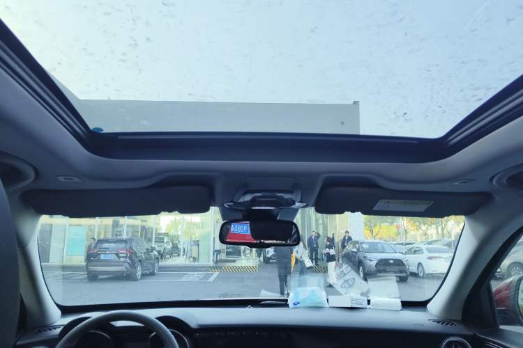 Used Alfa Romeo Stelvio 2017 2.0T 200HP Elite Edition Headliner