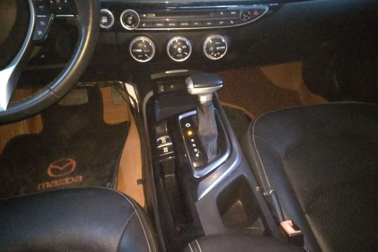 Used GAC Trumpchi GA6 2015 1.8T DCT Luxury Navigation Model
