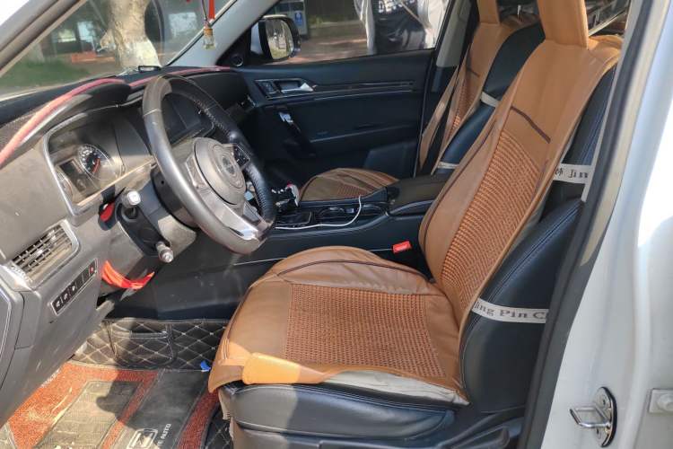 Used Zotye T600 Coupe 2017 1.5T Automatic Luxury Model Left Front Seat