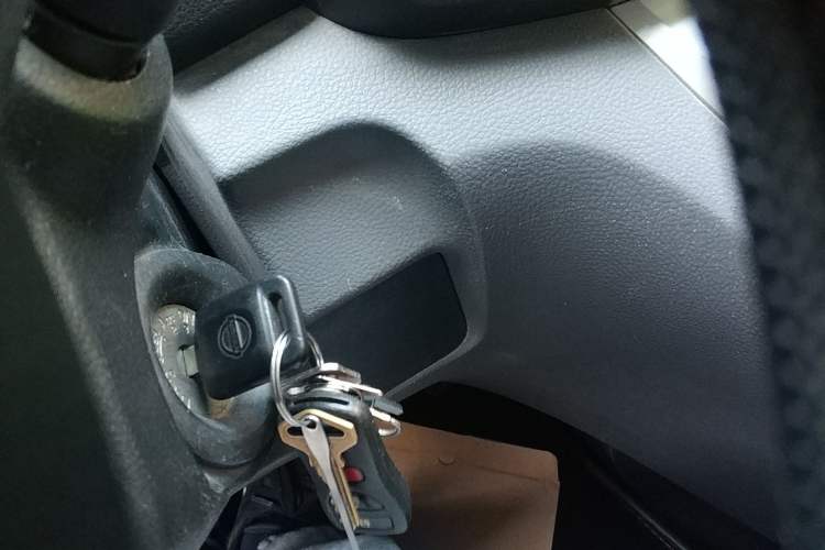 Used Nissan NV200 2011 1.6L 232 Seats Zunya Trim Vehicle Key