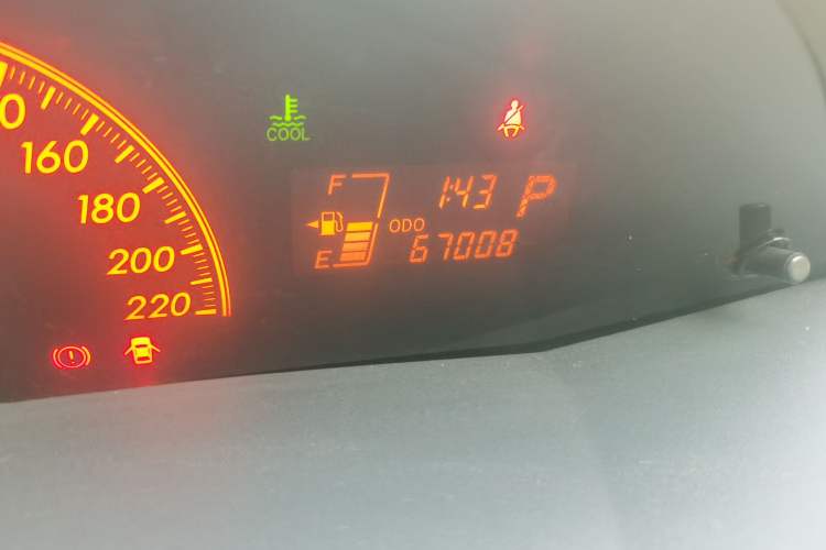 Used Toyota Yaris 2008 1.6G Automatic Deluxe Edition Odometer Close Up