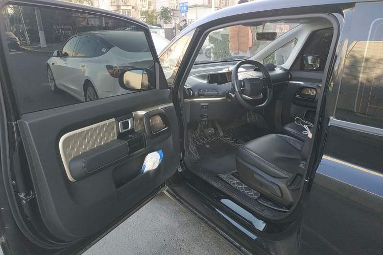 Used Baojun E300 2020 Plus Interstellar Smart Edition
