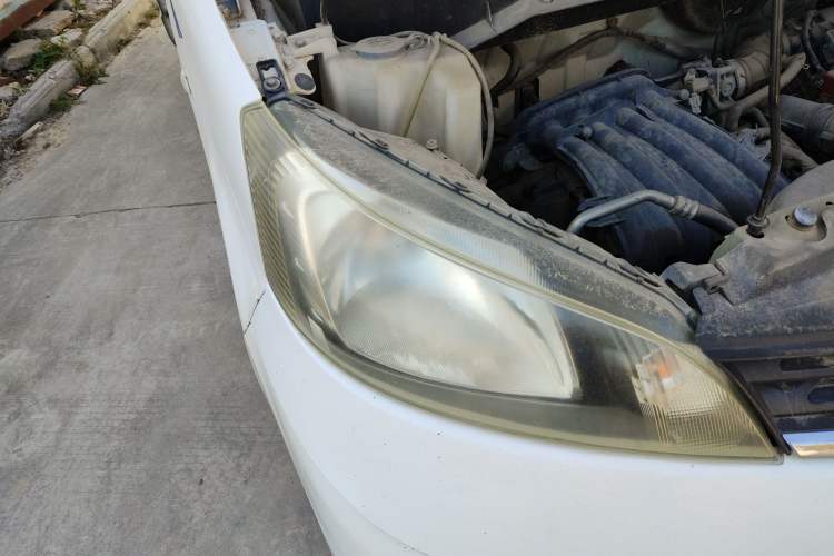 Used Nissan NV200 2013 1.6L Luxury Model China IV Standard Right Front Headlight