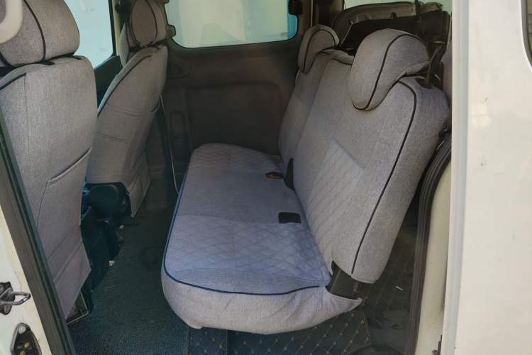 Used Nissan NV200 2013 1.6L Luxury Model China IV Standard Left Rear Seat