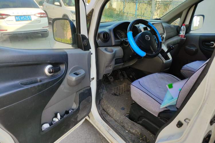 Used Nissan NV200 2013 1.6L Luxury Model China IV Standard Driver Seat