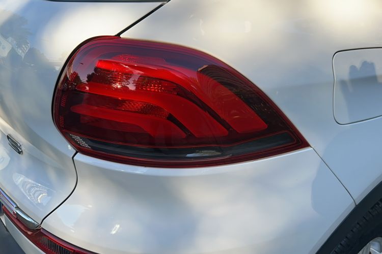 Used Qoros 5 2018 Revised Version 1.6T Automatic Leading Edition
