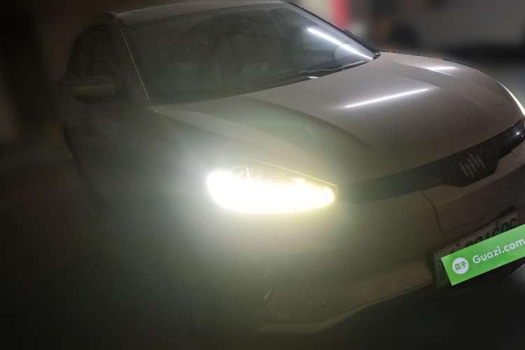 Used WM Motor EX5 2018 EX5 400 Extra Innovation Edition
