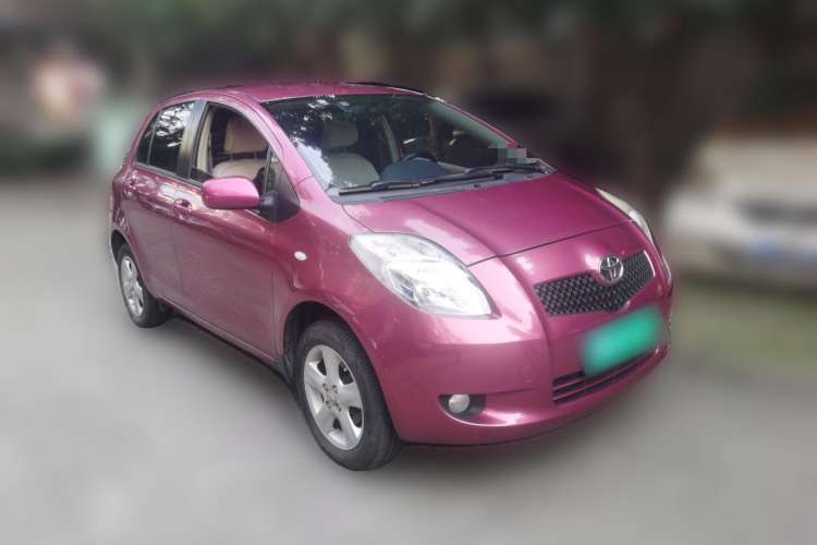 Used Toyota Yaris 2008 1.6G Automatic Deluxe Edition Front Right 45 Deg