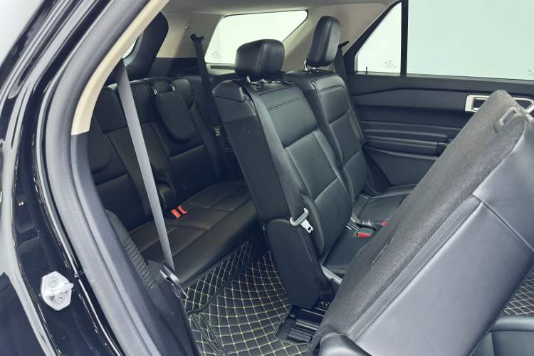 Used Ford Explorer 2020 EcoBoost 285 Rear-Drive Trend Edition 7-Seater