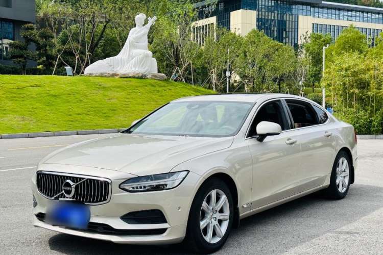 Used Volvo S90 2018 T4 Zhiyi Edition
