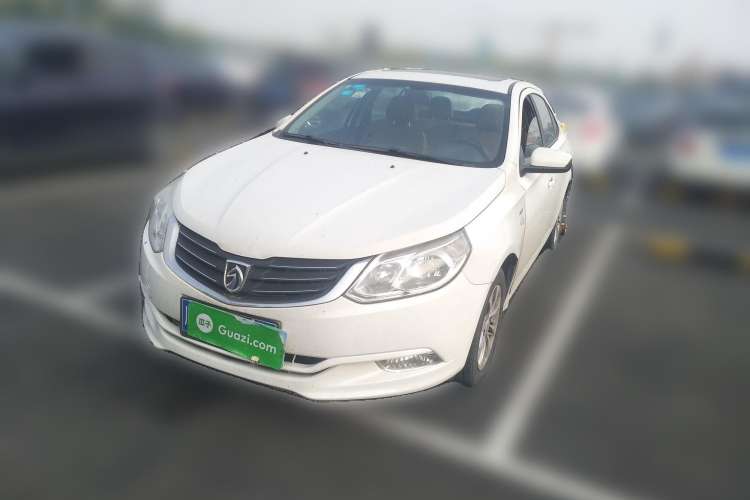 Used Baojun 630 2013 1.5L automatic Elite version