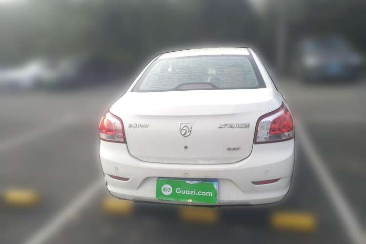 Used Baojun 630 2013 1.5L automatic Elite version