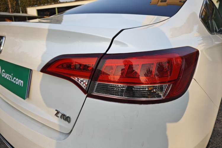 Used Zotye Z700 2016 1.8T DCT Elegant Version
