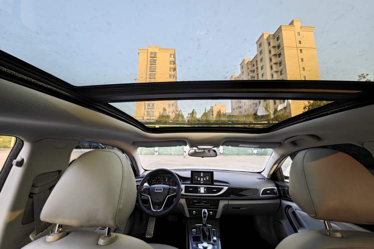 Used Zotye Z700 2016 1.8T DCT Elegant Version
