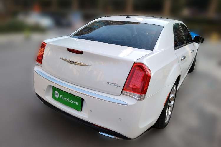 Used Chrysler 300C 2016 3.0L Supreme Edition
