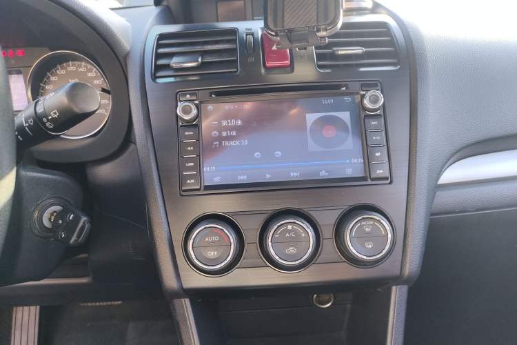 Used Subaru XV 2012 2.0i Luxury Edition
