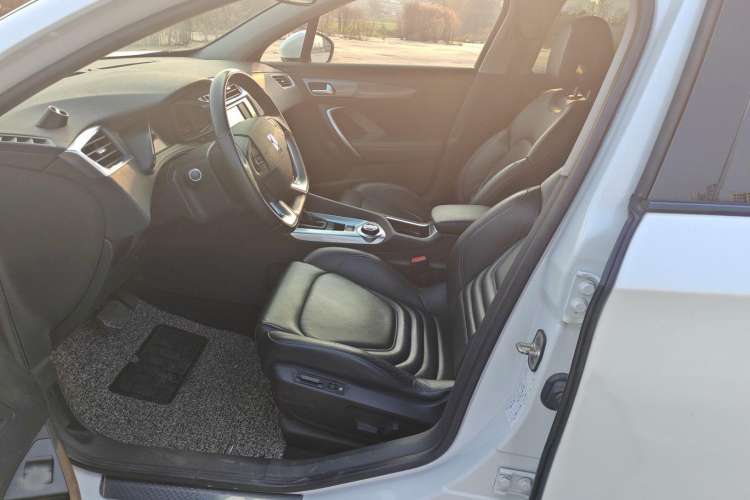 Used DS 6 2014 1.6T Luxury Edition THP160