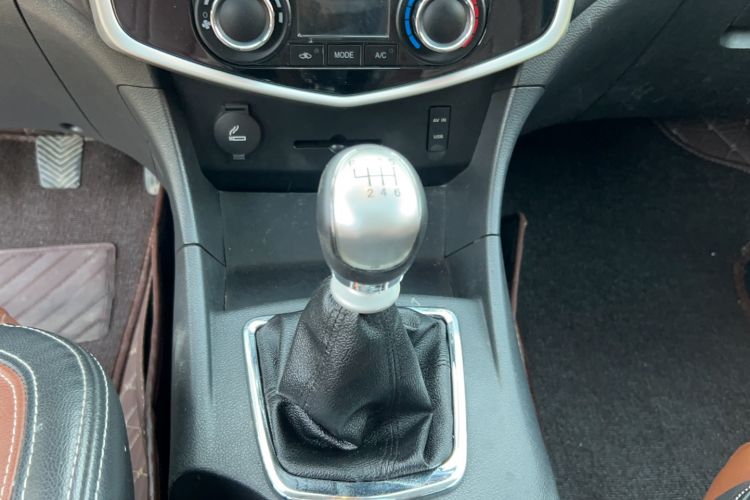 Used FORTHING F600 2016 F600L 1.5T Luxury Model