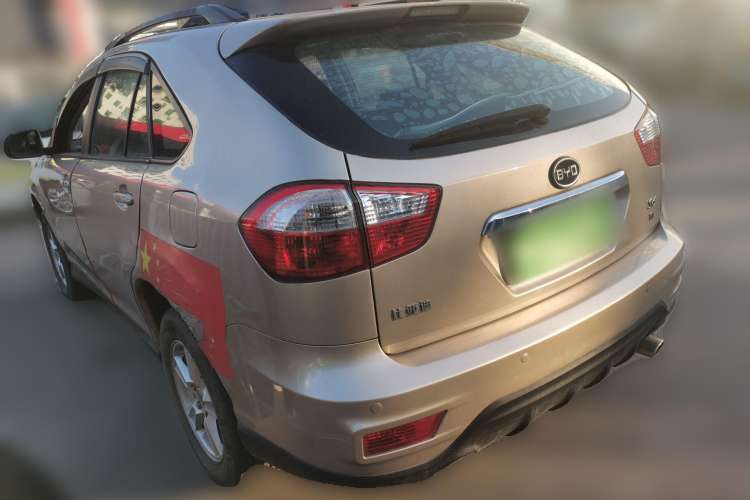 Used BYD S6 2014 1.5TI Manual Luxury 5-Seater
