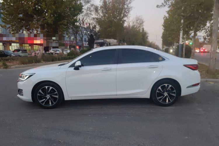 Used BAIC Beijing U7 2019 1.5T CVT New Smart Version China V