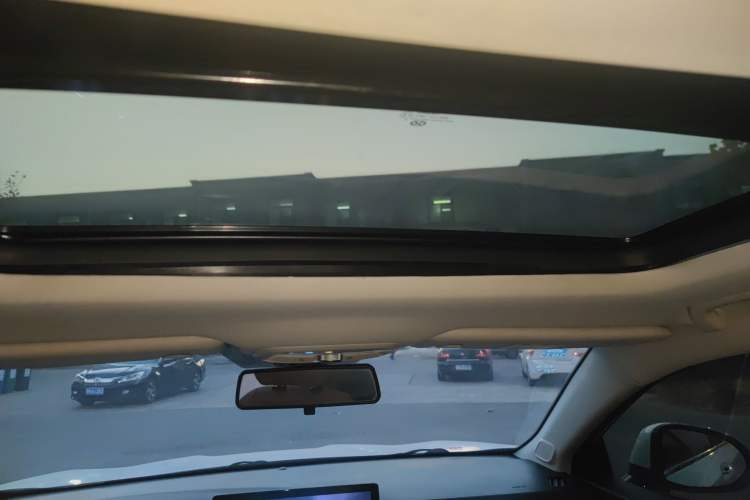 Used BAIC Beijing U7 2019 1.5T CVT New Smart Version China V