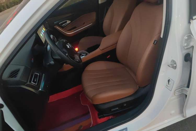 Used BAIC Beijing U7 2019 1.5T CVT New Smart Version China V