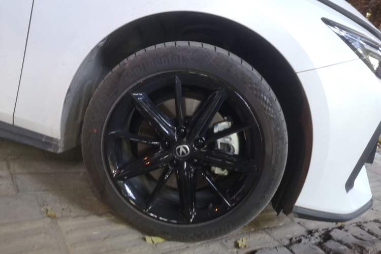 Used CHANGAN UNI-V iDD 2023 ZhiDian iDD 1.5T 113km Smart & Fun Version Right Front Wheel Hub