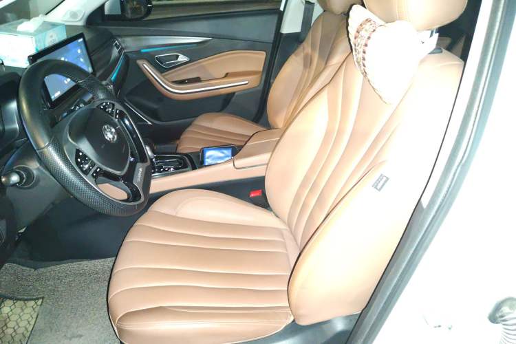 Used BAIC Beijing U7 2019 1.5T CVT New Smart Version China V