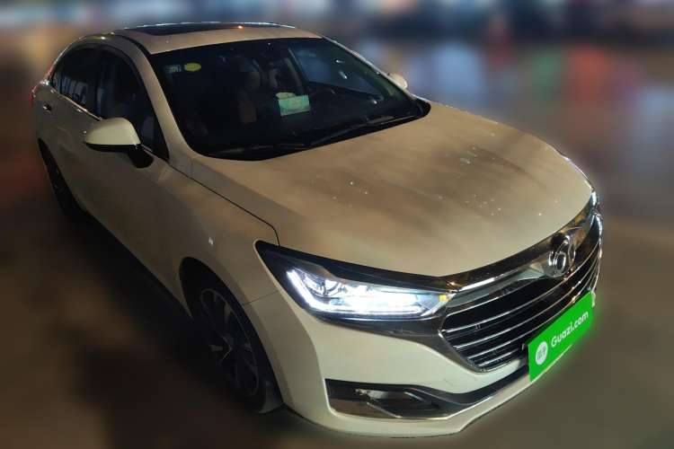 Used BAIC Beijing U7 2019 1.5T CVT New Smart Version China V