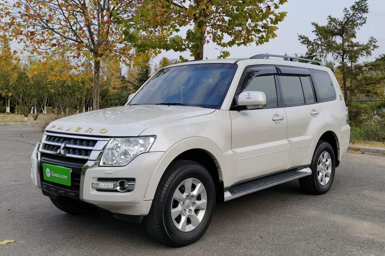 Used Mitsubishi Pajero 2018 3.0L Automatic Comfort Edition