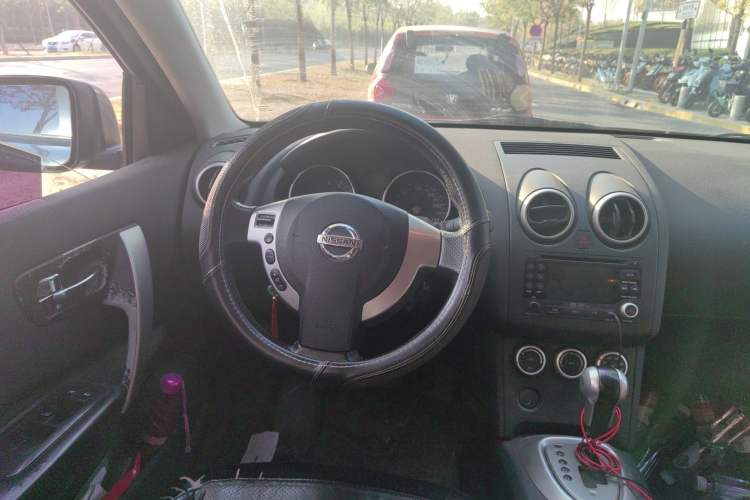 Used Nissan Qashqai 2010 20X LE CVT 2WD Steering Wheel