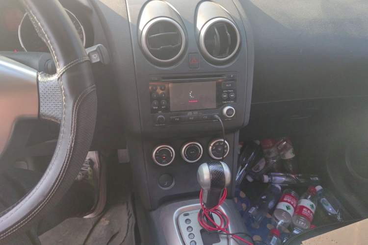 Used Nissan Qashqai 2010 20X LE CVT 2WD Audio And AC Panel