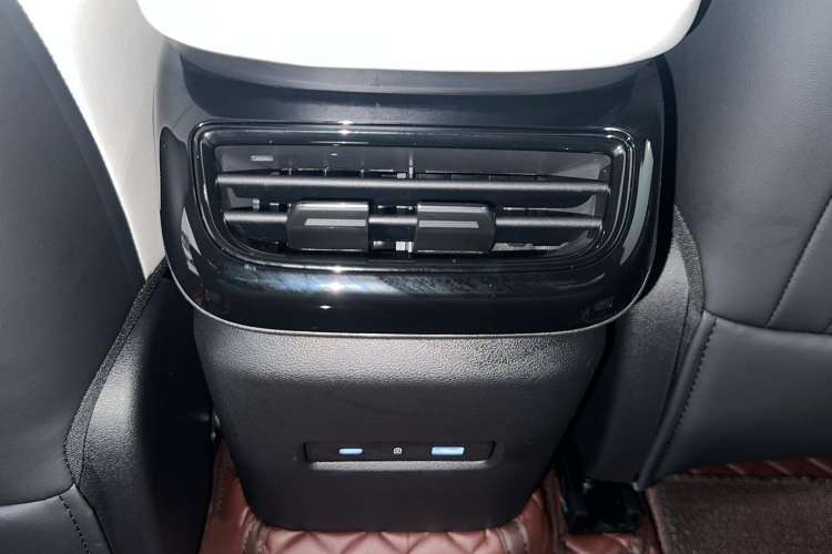 Used Geely Galaxy L7 2023 1.5T 115 km Starship