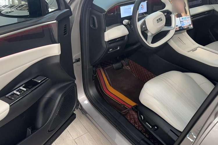 Used Geely Galaxy L7 2023 1.5T 115 km Starship