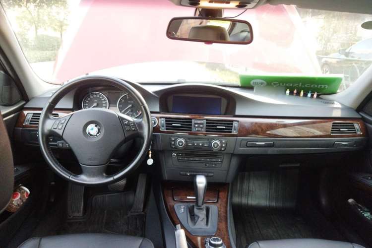 Used BMW 3 Series 2009 320i Luxury Edition
