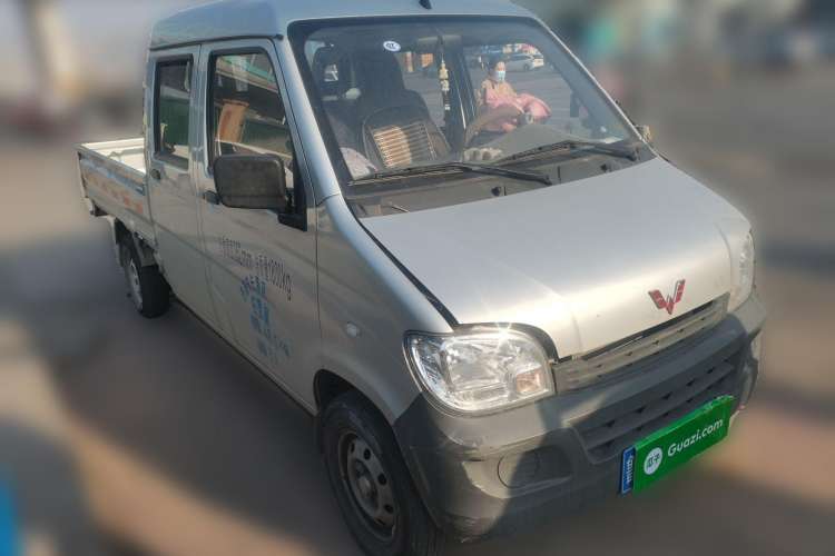 Used Wuling Zhiguang Small Truck 2020 1.2L Double Cab