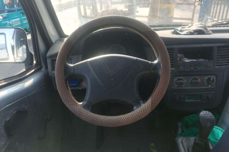Used Wuling Zhiguang Small Truck 2020 1.2L Double Cab