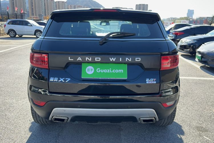 Used Land X7 2015 2.0T Panoramic Prestige Edition
