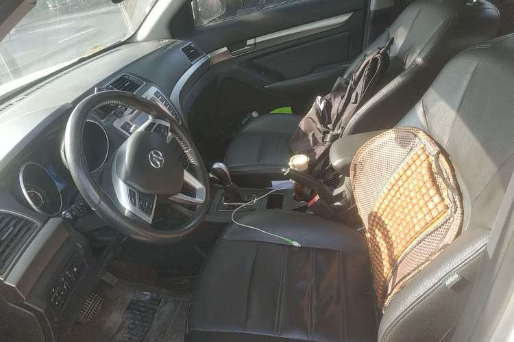 Used BAIC Senova X65 2015 2.0T Automatic Elite Model